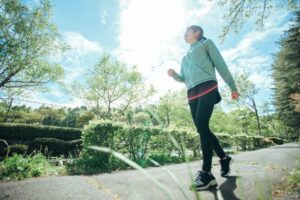 ウォーキングのダイエット効果を高める8つのポイント！やり方やメリットも解説