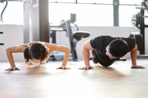 ジムは週1回でも効果がある？メリット・デメリットとおすすめの筋トレメニューを解説