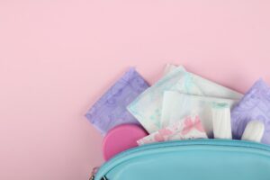 生理中はジムに行かない方が良い？おすすめのトレーニングや運動時の注意点を紹介