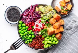 正しい食事制限ダイエットとは？成功させるためのポイントやおすすめの運動も紹介